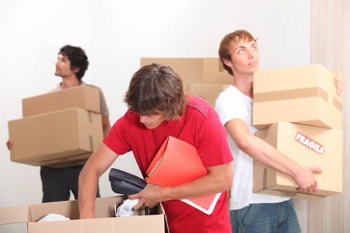 Packing and organizing belongings for home moves in Queenspark