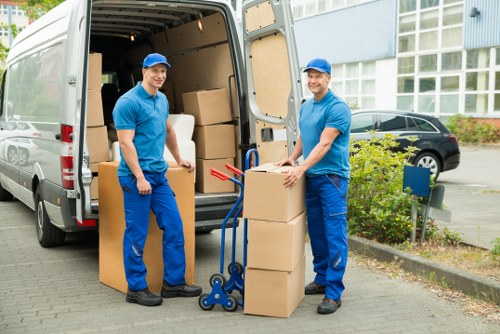 Local moving van service in Queenspark for small relocations